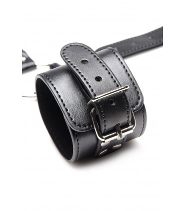 ESPOSAS CON COLLAR NEGRO